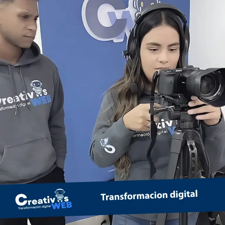 Personal profesional del equipo de Creativos web Bogotá Duban Fierro, Cristian Sánchez, mauricio Melo y Lina León